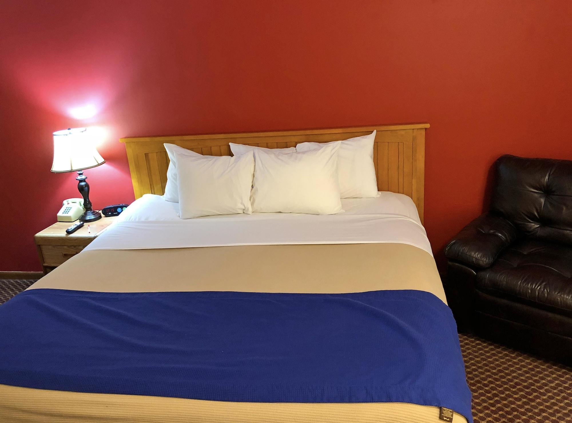 Travelodge By Wyndham Escanaba Extérieur photo