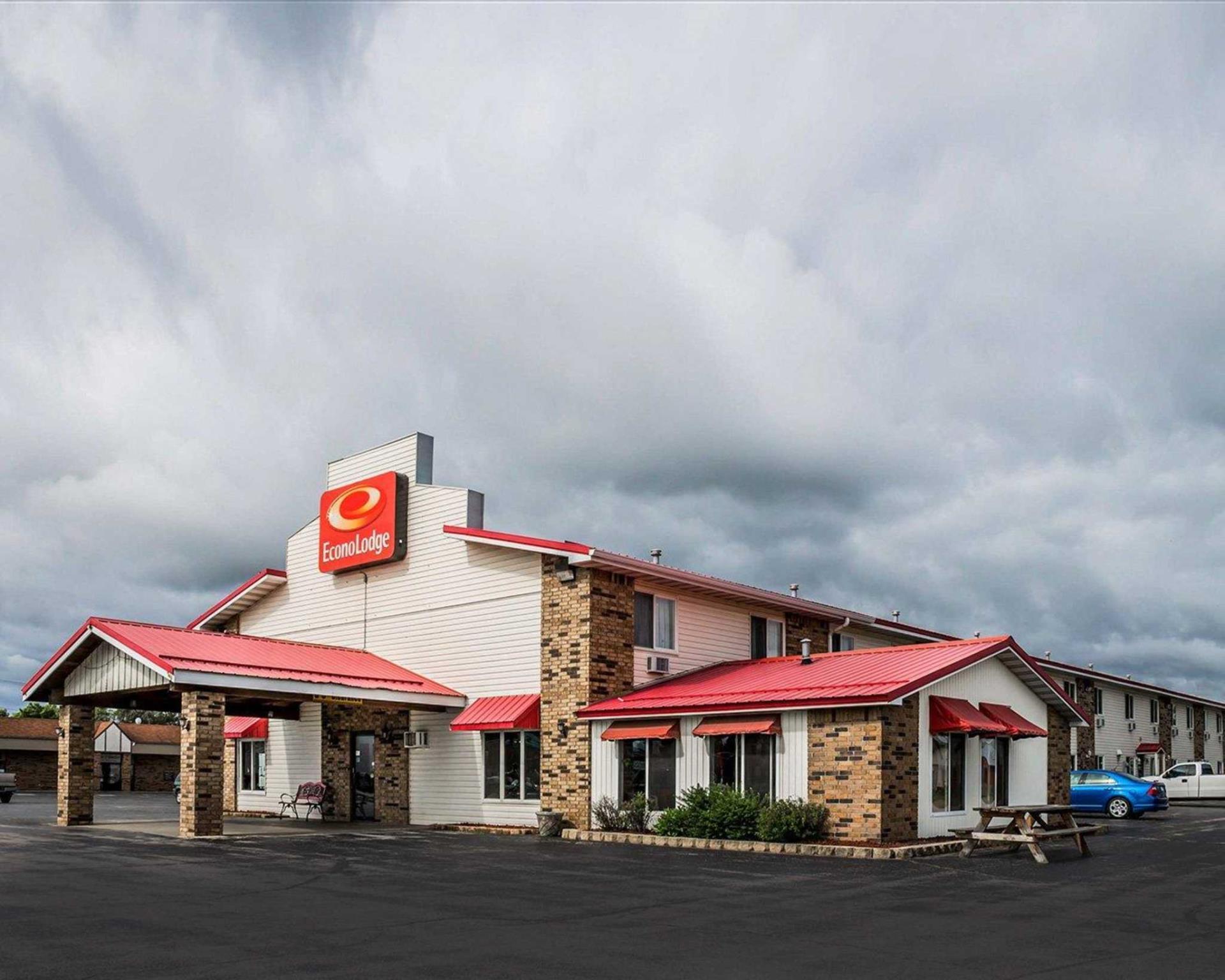 Travelodge By Wyndham Escanaba Extérieur photo