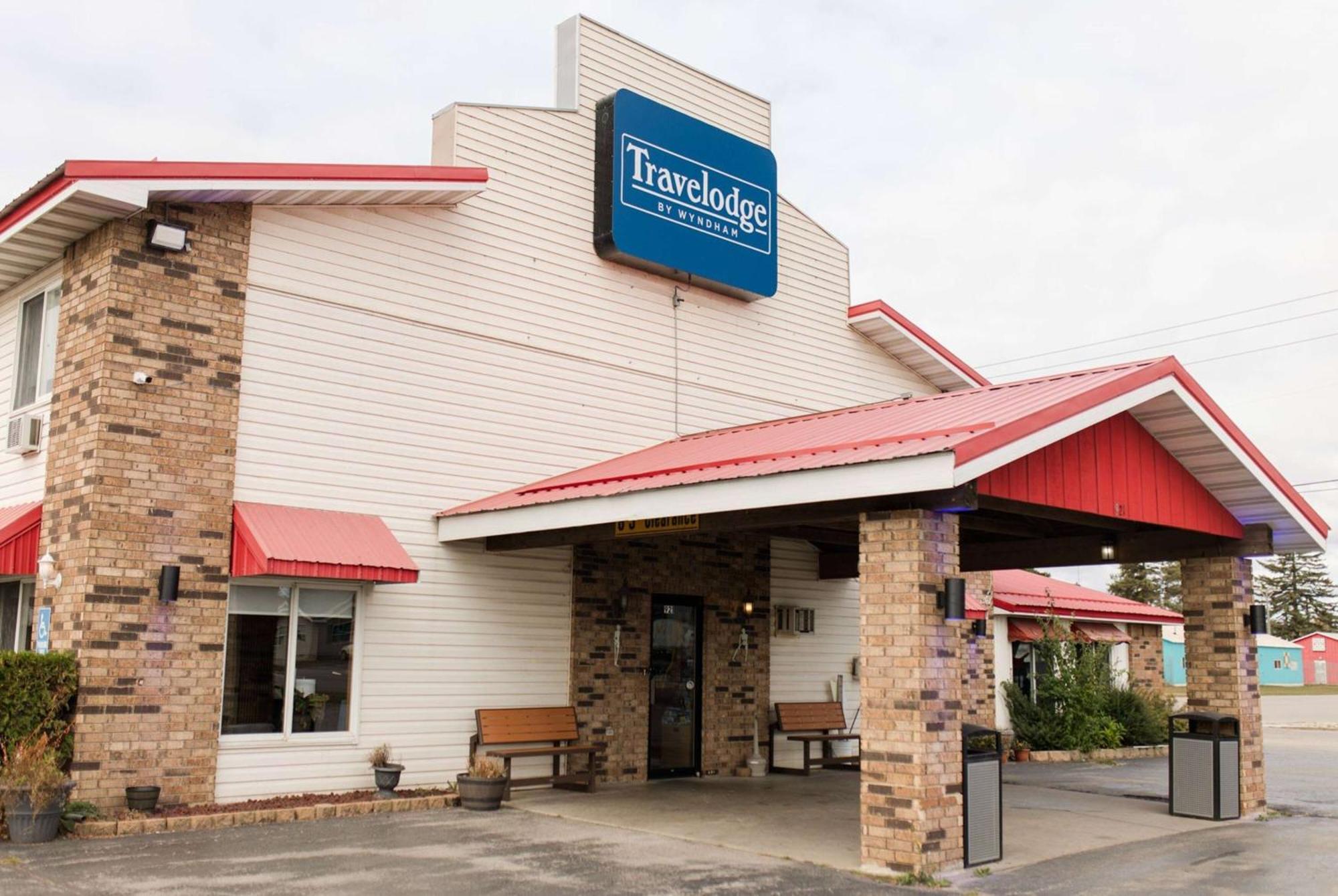 Travelodge By Wyndham Escanaba Extérieur photo