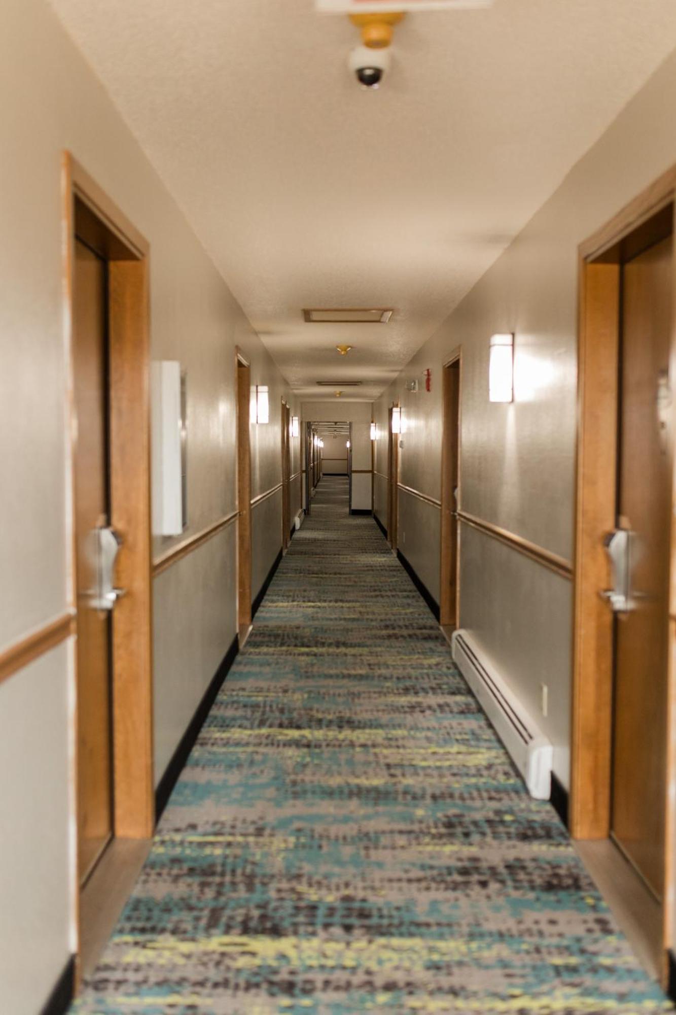 Travelodge By Wyndham Escanaba Extérieur photo