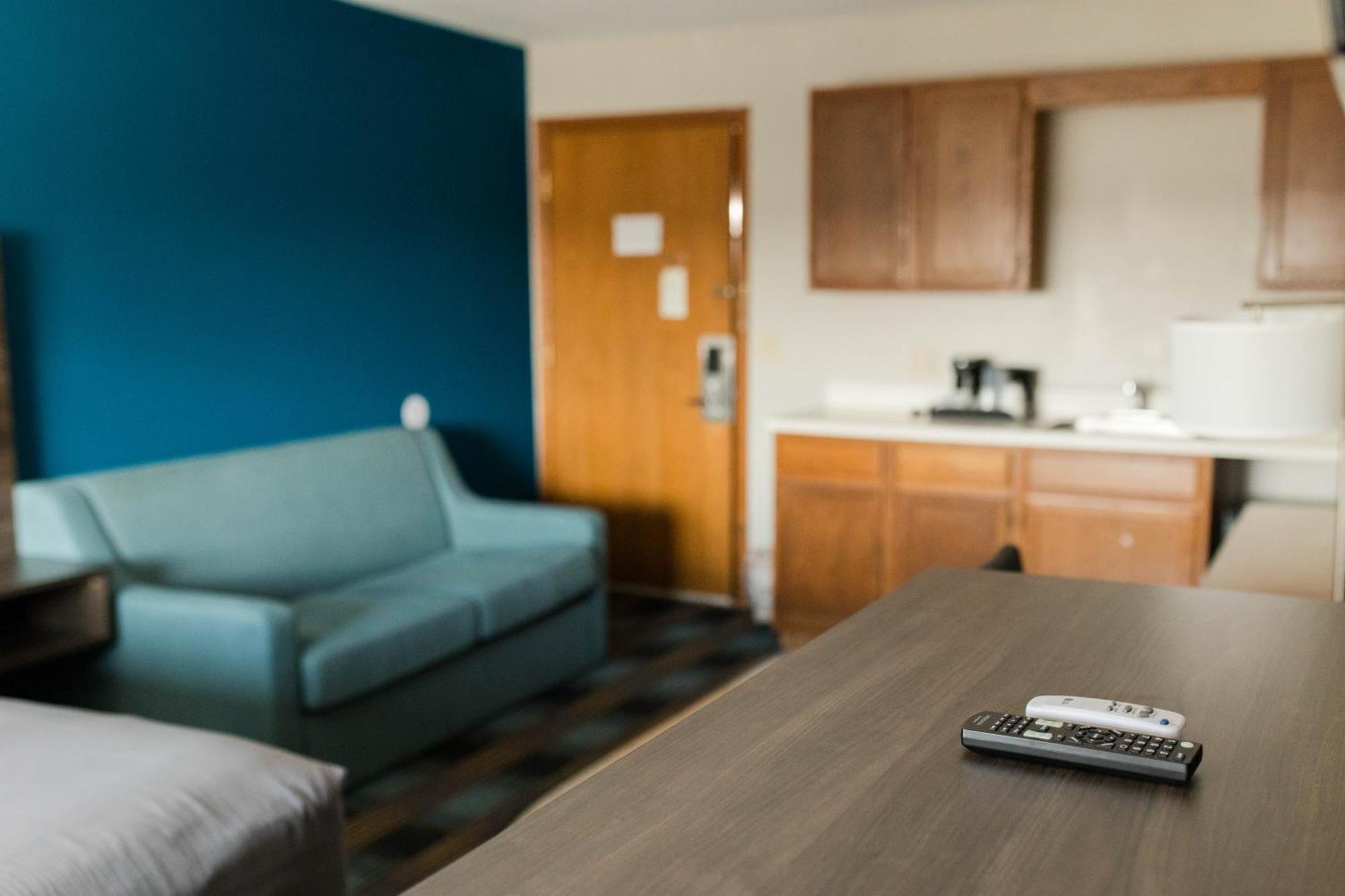Travelodge By Wyndham Escanaba Extérieur photo