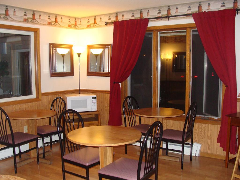 Travelodge By Wyndham Escanaba Extérieur photo
