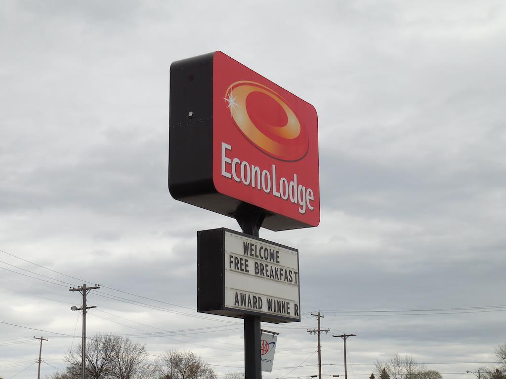 Travelodge By Wyndham Escanaba Extérieur photo